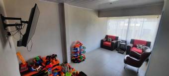 Se vende espaciosa casa en condómino de Turrucares de Alajuela 23-3493