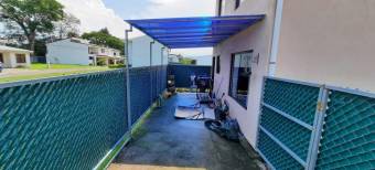 Se vende espaciosa casa en condómino de Turrucares de Alajuela 23-3493