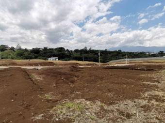 Se vende lote plano para construir en exclusivo condominio de Alajuela 23-2807