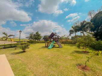 Se vende lote ubicado en exclusivo condominio de San Rafael de Alajuela 23-3173