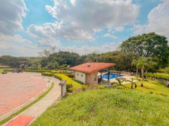 Se vende lote ubicado en exclusivo condominio de San Rafael de Alajuela 23-3173