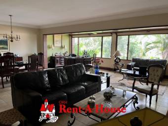 se alquila espacioso apartamento en San Rafael de Escazú 24-85 