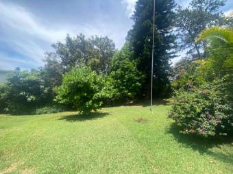 Se vende lote ubicado en Exclusiva zona de San Rafael de Escazú 23-3064