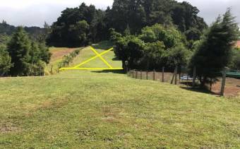 Se vende lote listo para construir en las montañas de san Rafael de Heredia 23-1035