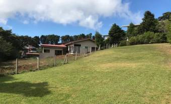 Se vende lote listo para construir en las montañas de san Rafael de Heredia 23-1035