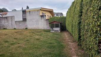 Se vende lote en residencial de exclusiva zona de Granadilla de Curridabat 24-462