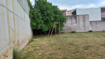 Se vende lote en residencial de exclusiva zona de Granadilla de Curridabat 24-462