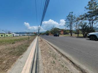 Se vende lote completamente plano con uso de suelo mixto en jaco de Garabito 23-2458