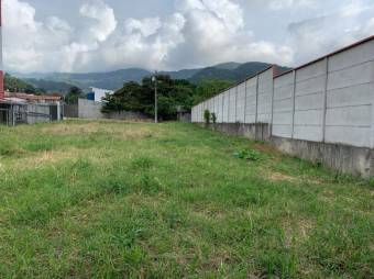 Se vende gran lote ubicado en Rio Oro de Santa Ana 23-156