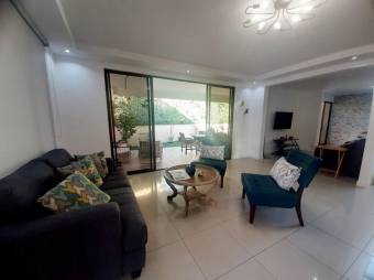 Se vende hermosa casa ubicada en elegante zona de Real Pereira 24-570