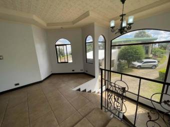 MLS-24-639 ALQUILER CASA MORAVIA SAN JOSE