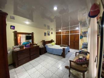 MLS-24-694 VENTA CASA DESAMPARADOS SAN JOSE