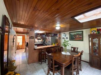 MLS-24-694 VENTA CASA DESAMPARADOS SAN JOSE