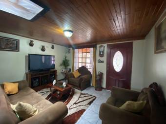 MLS-24-694 VENTA CASA DESAMPARADOS SAN JOSE