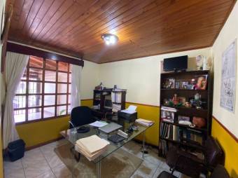 MLS-24-694 VENTA CASA DESAMPARADOS SAN JOSE