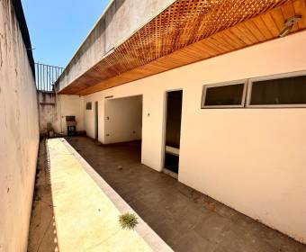 House for sale in Palma Real Residential. Foreclosed property.