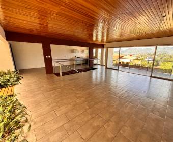House for sale in Palma Real Residential. Foreclosed property.