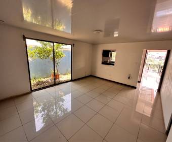 House for sale in Naranjo centro, Alajuela. Foreclosed property.