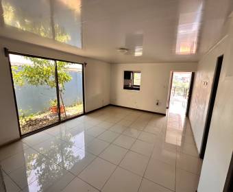 House for sale in Naranjo centro, Alajuela. Foreclosed property.