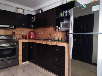 Se vende espaciosa propiedad en San Pablo Heredia A24-1659