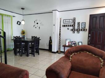 Se vende espaciosa propiedad en San Pablo Heredia A24-1659