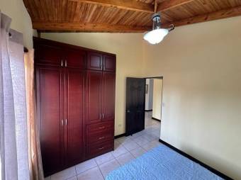 Se vende propiedad con amplio patio en Barrantes Flores A24-959