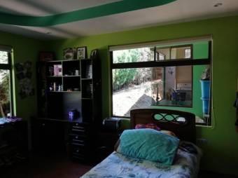 Se vende casa con amplio terreno en Concepcion San Rafael A23-2637