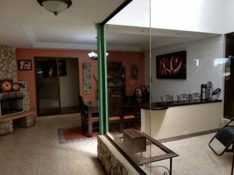 Se vende casa con amplio terreno en Concepcion San Rafael A23-2637