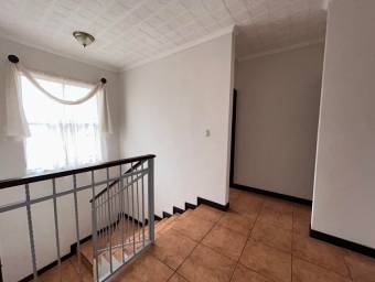 Venta de Casa en San Francisco, Heredia. RAH 25-444