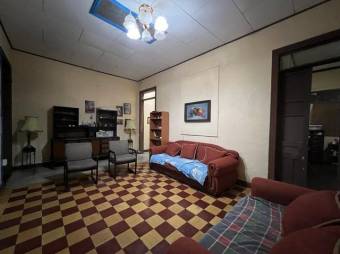 Se vende lote con propiedad en Escazú Centro 23-2767