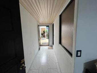 Venta de Casa en Alajuela. RAH 25-450