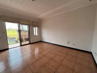 Se vende espaciosa casa con patio en San Francisco Heredia A25-444