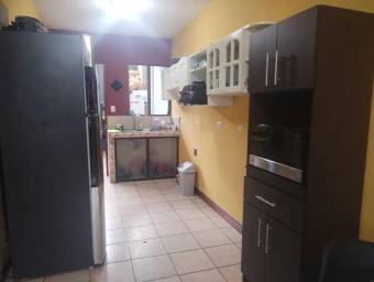 Venta de Casa en El Coyol, Alajuela. RAH 25-460