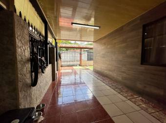 HOUSE FOR SALE IN BRAZIL DE MORA, CIUDAD COLÓN