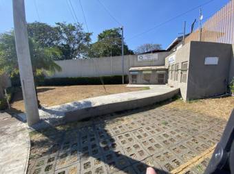 Se vende casa con espaciosa terraza en San Pablo Heredia A24-1513