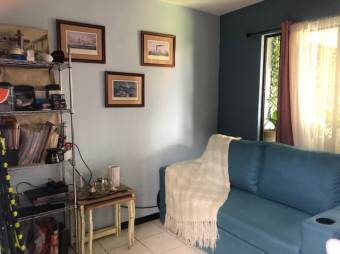 Se vende propiedad con terraza con jardin en San Pablo Heredia A24-417