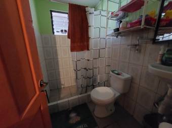 Se vende espaciosa casa en Guácima de Alajuela 25-437