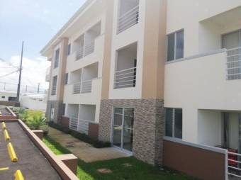 Se alquila apartamento en condominio de San Antonio de Alajuela 25-470