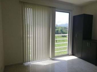 Se alquila apartamento en condominio de San Antonio de Alajuela 25-470