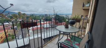 Se vende espacioso apartamento en Mata Redonda de San José 25-482