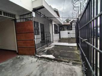 Se vende casa con uso de suelo mixto en San Francisco 2 Ríos 25-434