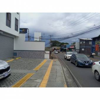 ALQUILER DE LOCAL, HEREDIA, SAN JOAQUÍN SOBRE CALLE PRINCIPAL 