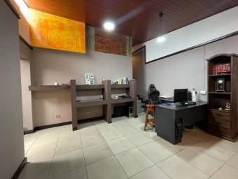 Venta de Casa  Oficinas en B Francisco Peralta, San José. RAH 23-609