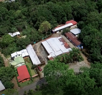 Hotel con amplio terreno  en Perez Zeledón cerca Quebrada Honda