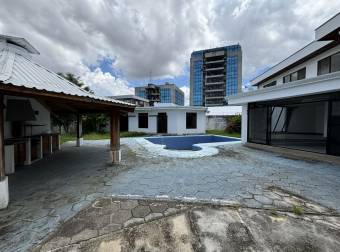 VENTA DE CASA EN SAN PEDRO USO DE SUELO MIX