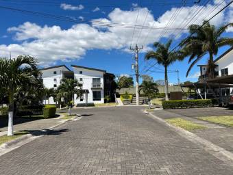 Venta de Apartamento en Desamparados, Alajuela. RAH 23-2082