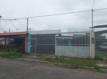 Se vende espaciosa casa en Guácima de Alajuela 25-437