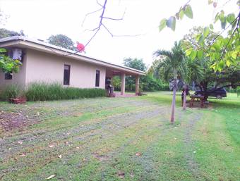 2 bedroom house on large land located in Potrero