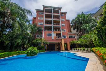 Condominio de 2 dormitorios y 2 baños