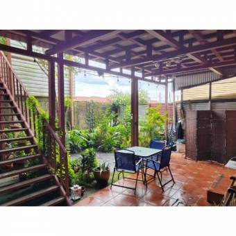 VENTA DE CASA USO MIXTO, CON APARTAMENTO, SAN JOSE, CORONADO 